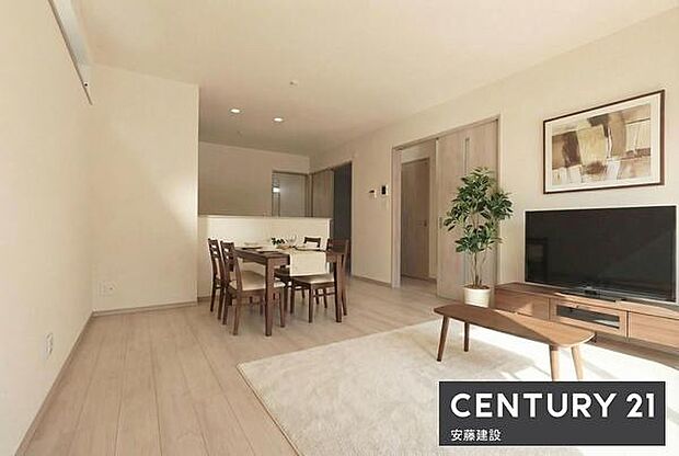 スーパーやコンビニまで徒歩10分以内に行ける買い物しやすい立地夏は涼しく冬は暖かい、ZEH水準の省エネ性能※家具や小物はCGによるイメージです。家具付き販売ではございません。