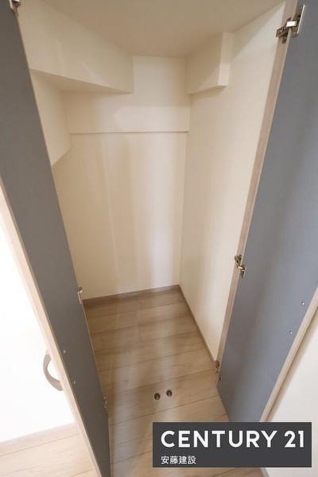 【　収納　】日用品や食料品等の収納に便利なキッチン収納完備！