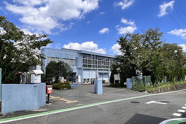 坂戸市城山出張所まで158m