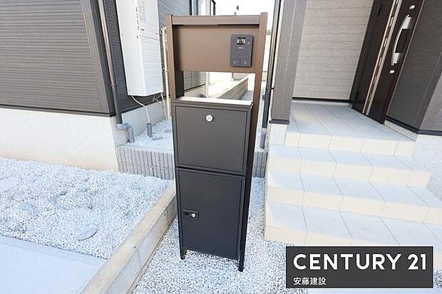 【　玄関　/　entrance　】宅配BOX完備