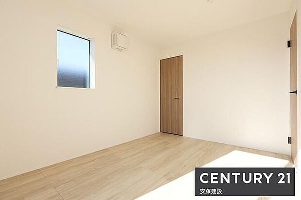 【　子供部屋　/　6帖　】お好きな家具を自由にレイアウトできる広さの洋室お子様にもちょうどいいサイズのお部屋です！