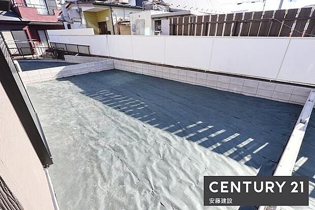 【　庭　/　Garden　】ガーデニングや家庭菜園など楽しみが広がる南庭！