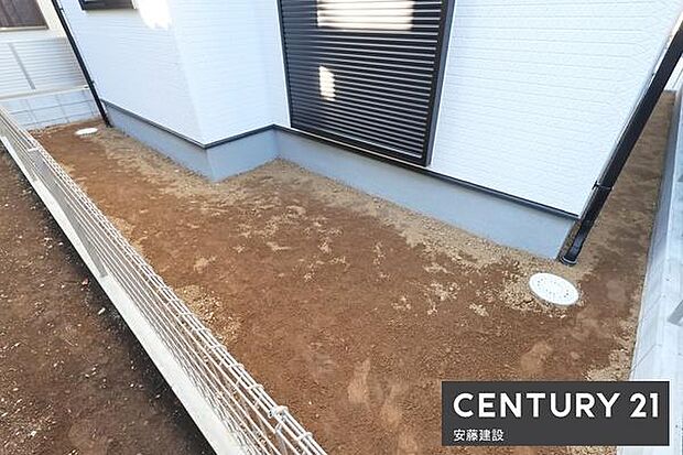 【 庭 / Garden 】物置やお庭としても活用できるスペース