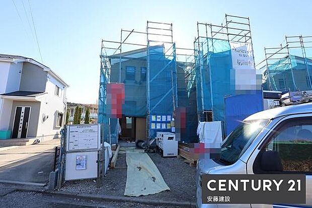 リビングに使い勝手の良いストレージルーム完備