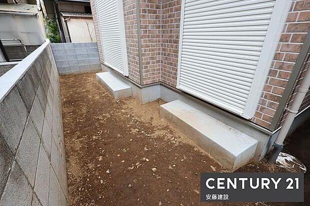 【　庭　/　Garden　】物置やお庭としても活用できるスペース