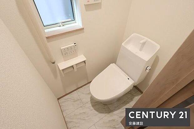 【　トイレ　/　toilet　】明るく清潔的なウォッシュレット付きトイレ