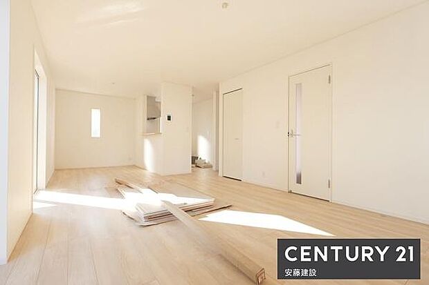 【　リビング　/　20帖　】家族みんながゆったりくつろげそうなLDK一日の大半を過ごす部屋だからこそ過ごしやすい空間にこだわりたいですね！