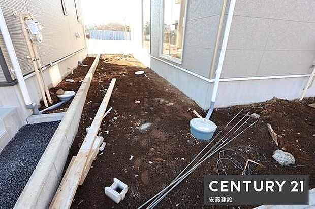 【　庭　/　Garden　】物置やお庭としても活用できるスペース