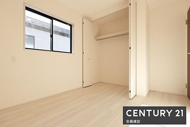 【 子供部屋 / 5.25帖 】お好きな家具を自由にレイアウトできる広さの洋室お子様にもちょうどいいサイズのお部屋です!