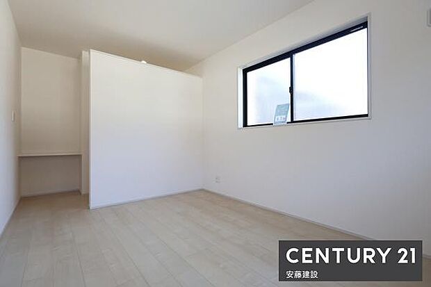 【　子供部屋　/　6.7帖　】お好きな家具を自由にレイアウトできる広さの洋室お子様にもちょうどいいサイズのお部屋です！