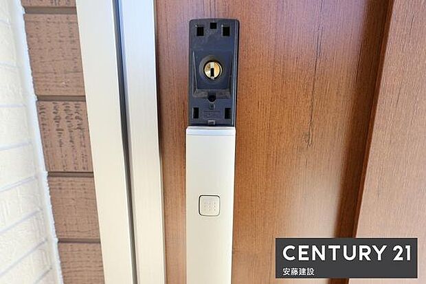 【　設備　】スマートキー完備で荷物が多くても開錠楽ちん！