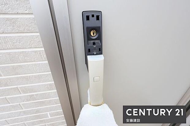 【　設備　】スマートキー完備で荷物が多くても開錠楽ちん！