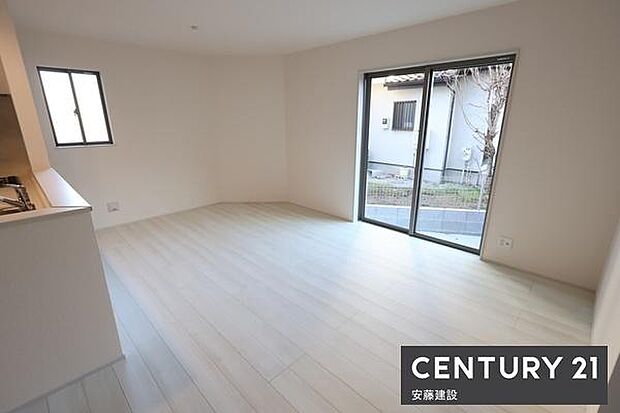 【 リビング / 15.5帖 】家族みんながゆったりくつろげそうなLDK一日の大半を過ごす部屋だからこそ過ごしやすい空間にこだわりたいですね!