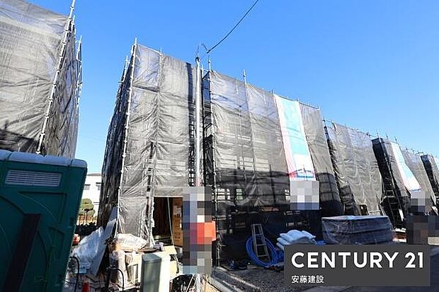 大容量パントリー完備の3LDK2階にはWICと2帖のトランクルーム完備