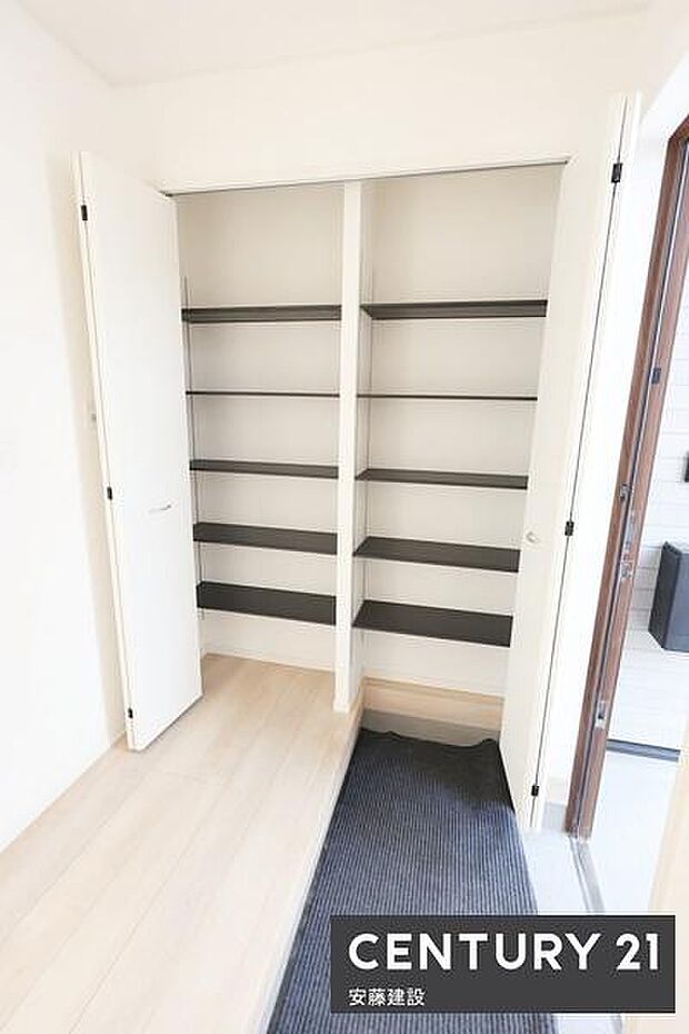 【 シューズボックス 】可動棚でサイズ調整自由自在