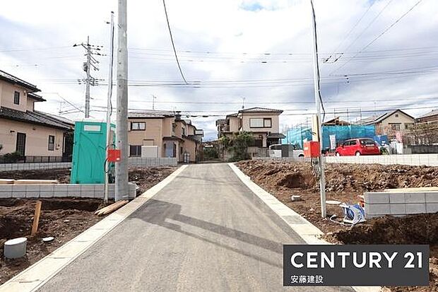 【 前面道路 】北側約4.2m開発道路