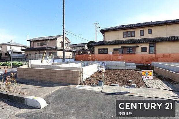 開放的な北東角地