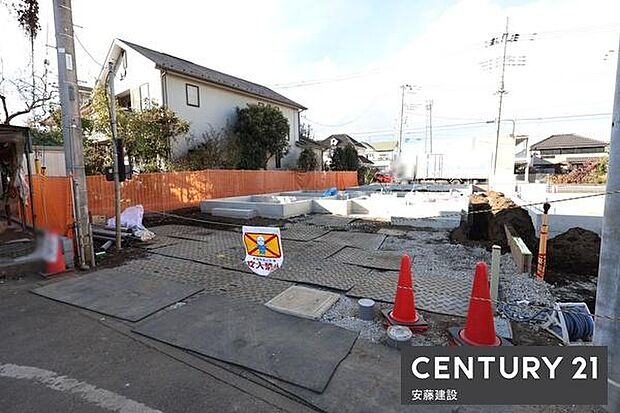 アクセントクロスやポップアップ天井などこだわりある施工食洗機や浴室暖房ほか収納も充実の3LDK