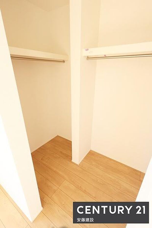 【　WIC　】毎日の洋服選びも楽しめるWIC完備！しっかり収納可能で居住空間を広々と活用できます