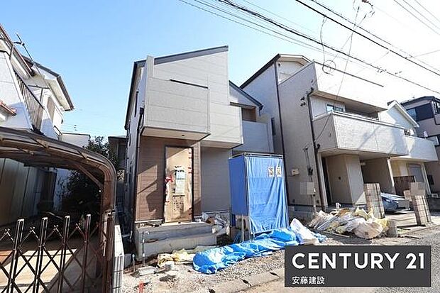 ファミリークロークやテレワーク用としても活用できる便利なスペース完備！