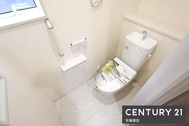 【　トイレ　/　toilet　】明るく清潔的なウォッシュレット付きトイレ