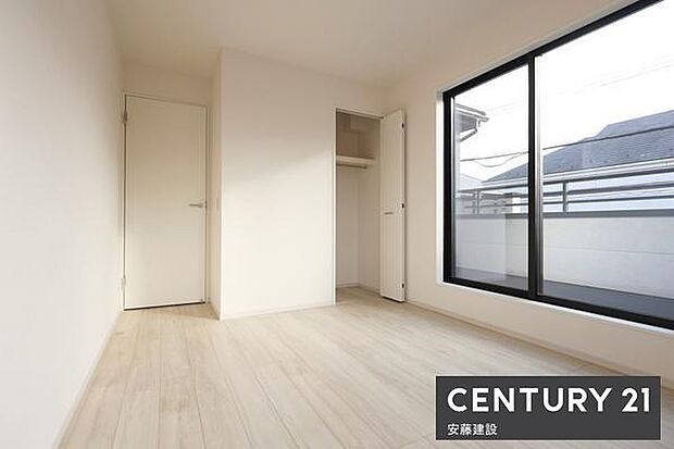 【　洋室　/　6帖　】明るくゆとりのある広さの洋室！クローゼット完備