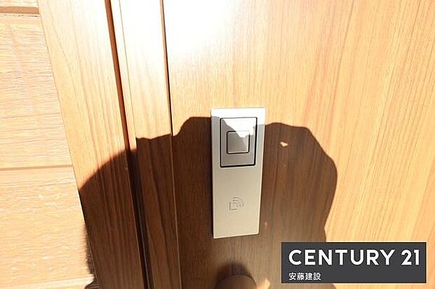 【 玄関 / entrance 】スマートキー完備