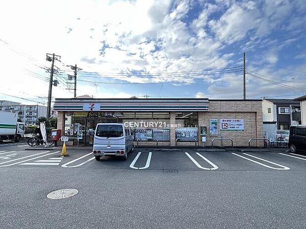 セブンイレブン 入間市東町3丁目店まで277m