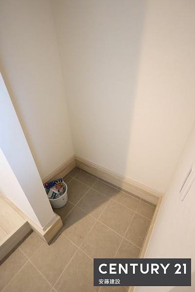 【　SIC　】かさばりやすいベビーカーやアウトドア用品、濡れた雨具もそのまま収納可能