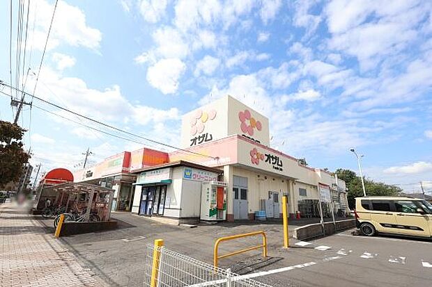 オザム 東狭山ヶ丘店まで317m