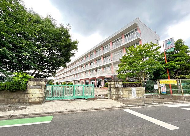 所沢市立宮前小学校まで1681m