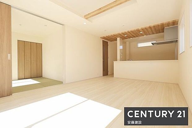 【　リビング　/　17帖　】家族みんながゆったりくつろげそうなLDK一日の大半を過ごす部屋だからこそ過ごしやすい空間にこだわりたいですね！