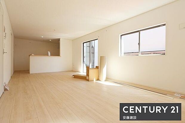 【 リビング / 20帖 】