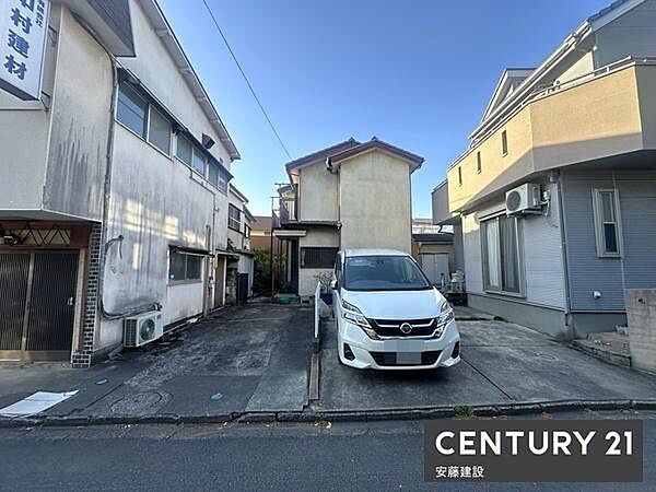 西武池袋線「飯能」駅徒歩約9分！駅前に買い物施設があり、お仕事・お出かけ帰りでも買物ができて便利な環境