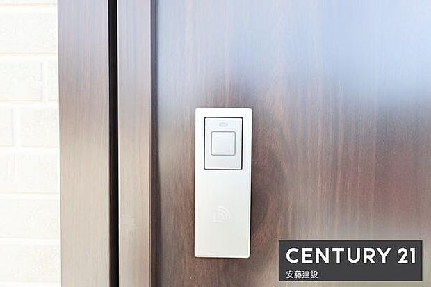 【 玄関 / entrance 】スマートキー完備