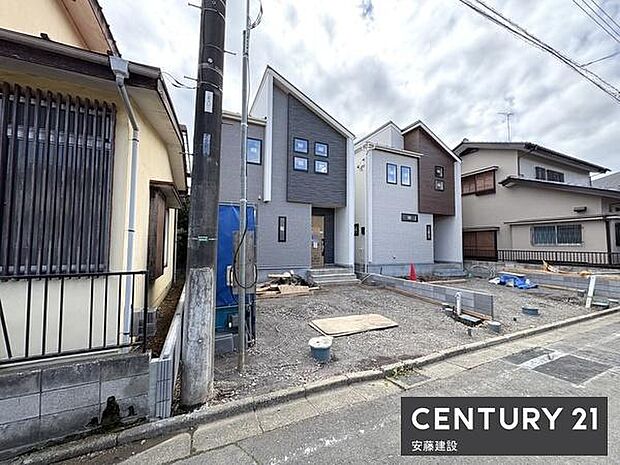 玄関スマートキーや食洗機、洗面台にオープンサニタリーなど設備・収納充実な邸宅