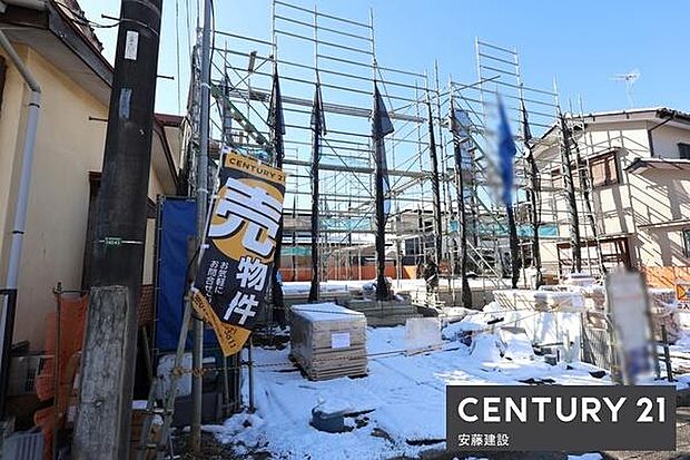 並列2台可能な駐車スペースご夫婦それぞれのお車をお家の前に停めることができます