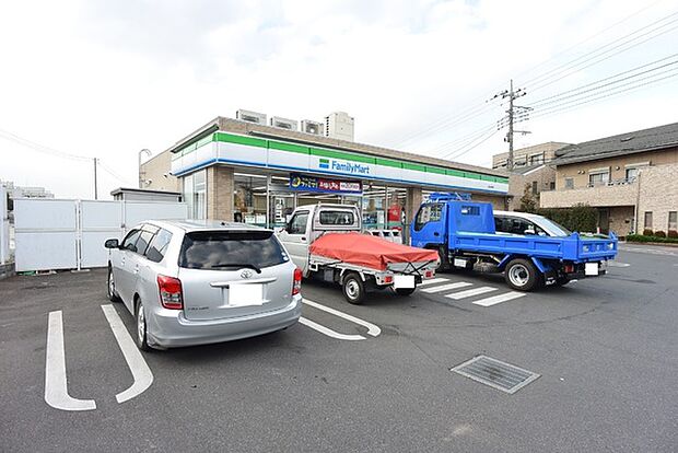 ファミリーマート狭山水野店まで405m