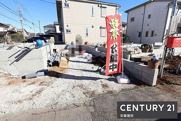 【 駐車場 / parking 】駐車1台可能なスペース