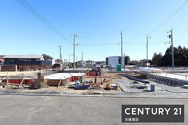 小学校まで徒歩約13分、中学校まで徒歩約10分！お子様の登下校も安心の環境