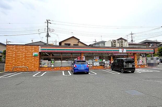 セブンイレブン入間新久店まで604m