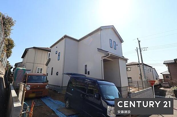 コンビニまで徒歩約8分、買い忘れがあっても安心です