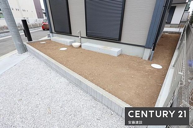 【 庭 / Garden 】物置やお庭としても活用できるスペース