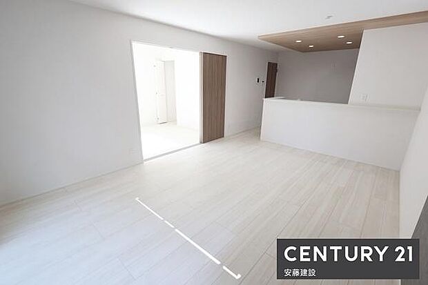 【 リビング / 16帖 】白を基調とした明るいリビング一日の大半を過ごす部屋だからこそ過ごしやすい空間にこだわりたいですね!