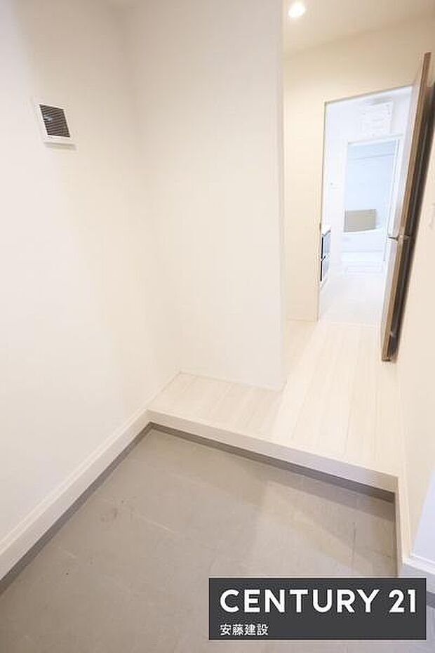 【 SIC 】かさばりやすい物も片付くSIC完備!