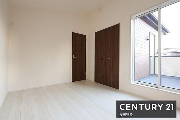 【　子供部屋　/　6帖　】お好きな家具を自由にレイアウトできる広さの洋室お子様にもちょうどいいサイズのお部屋です！