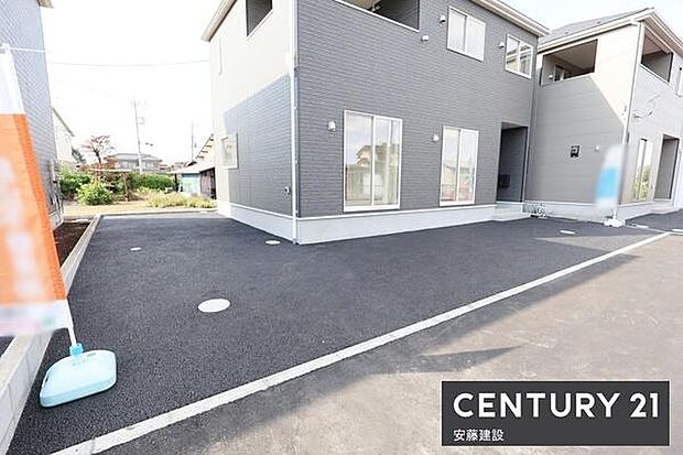【 駐車場 / parking 】駐車1台可能なスペース