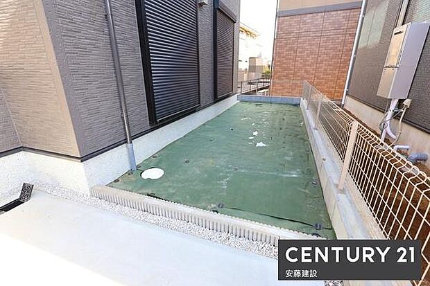 【　庭　/　Garden　】ガーデニングや家庭菜園など楽しみが広がるスペース