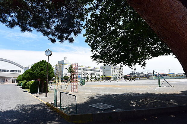 入間市立藤沢小学校まで727m