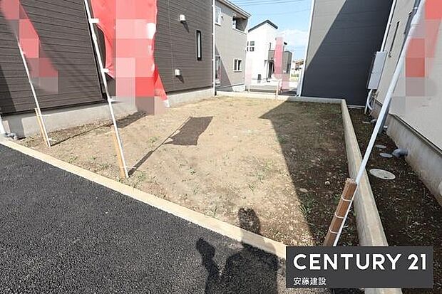 【　庭　/　Garden　】ガーデニングや家庭菜園など楽しみが広がるお庭スペース！お子様やペットと遊べるふれあいの空間にもなります